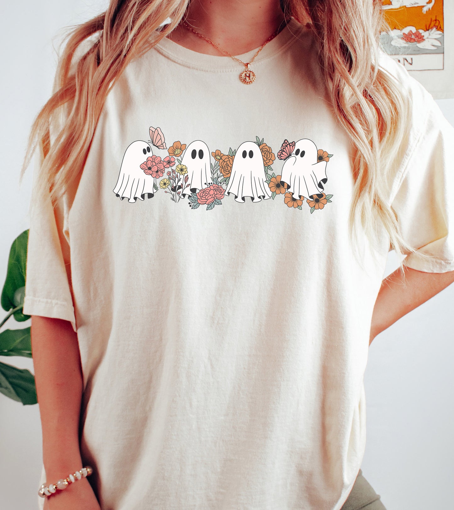 Cute Floral Ghosts Vintage Style Halloween Shirt