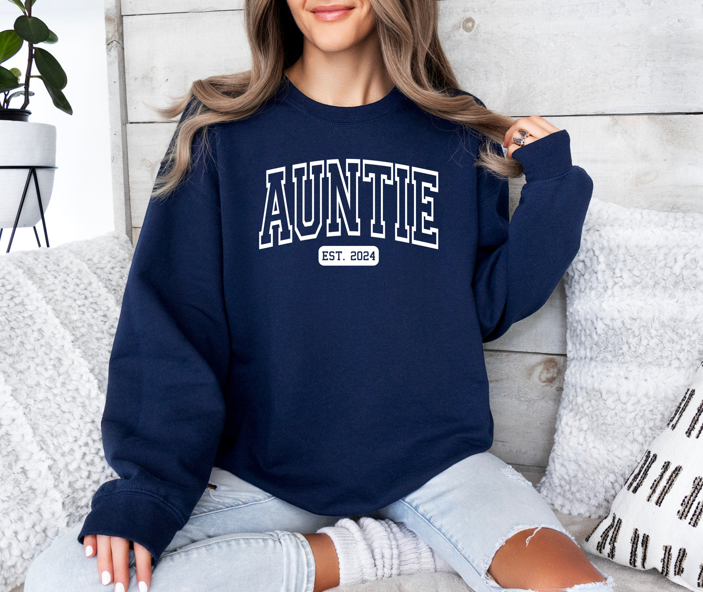 Custom Auntie Sweatshirt | University Style Aunt Sweatshirt