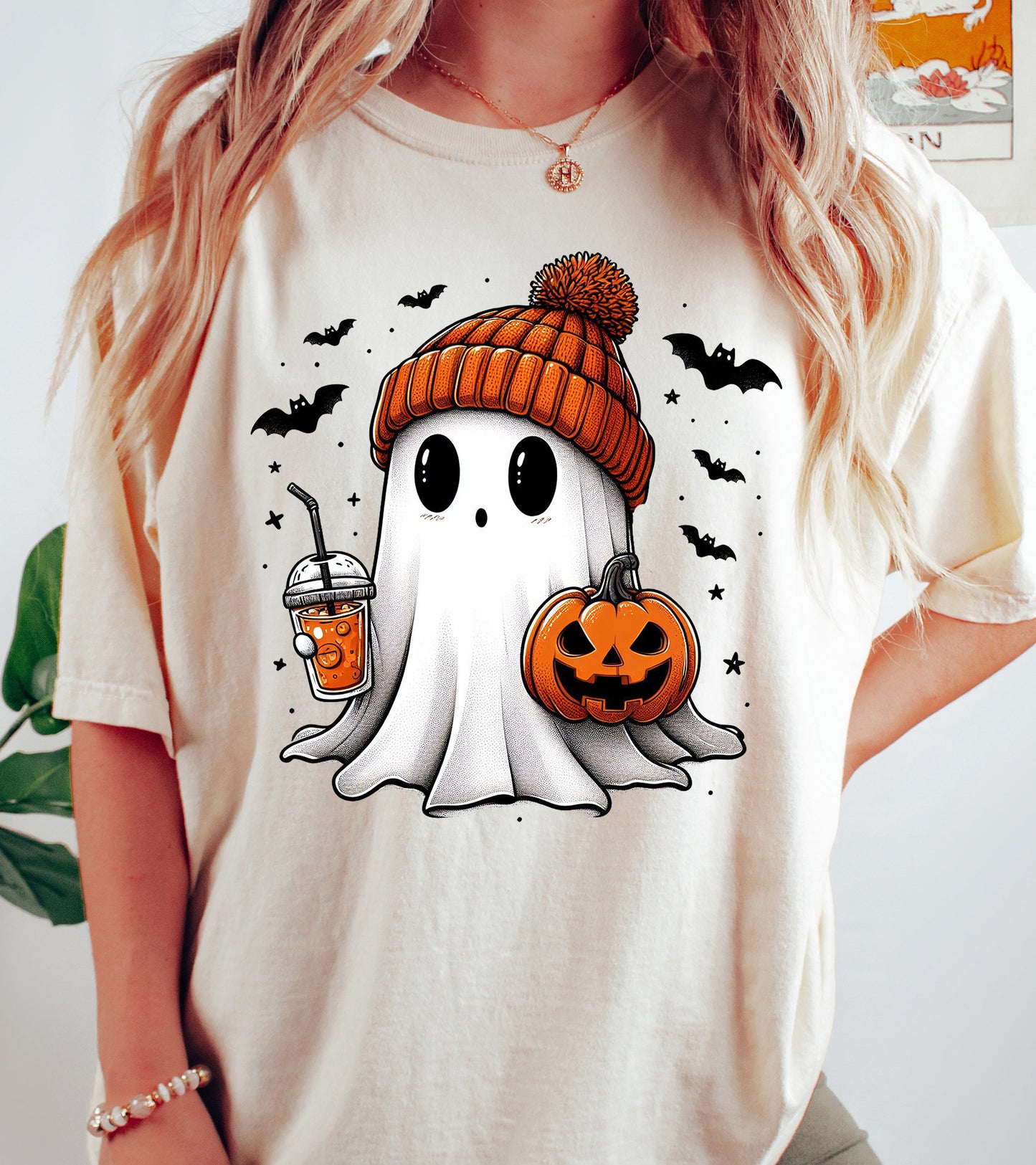 Cute Beanie Ghost Vintage Style Halloween Shirt