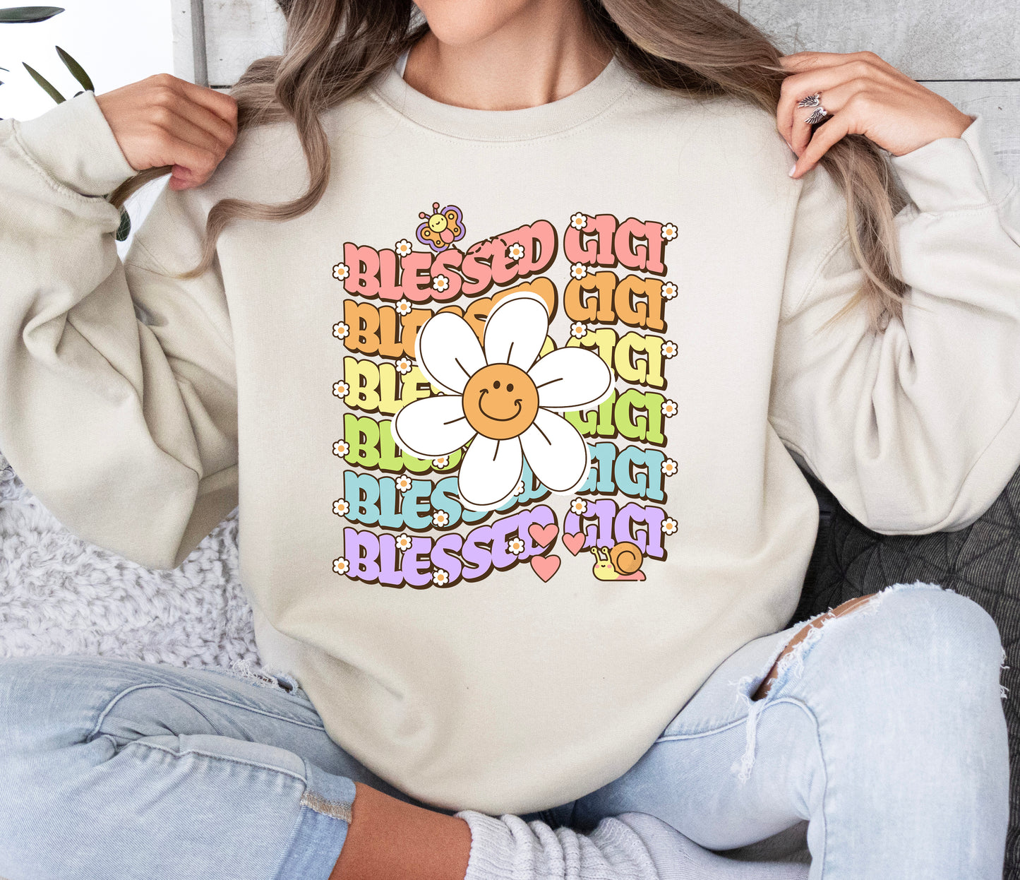 Blessed Gigi Retro Daisy Sweatshirt | Gigi Sweatshirt