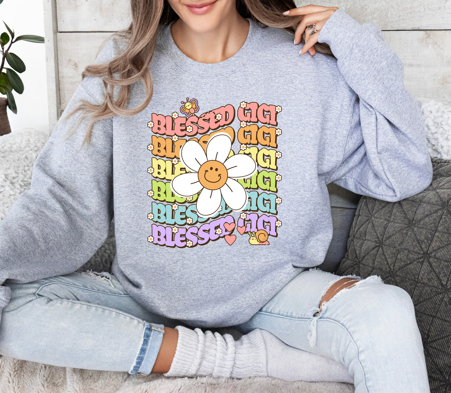 Blessed Gigi Retro Daisy Sweatshirt | Gigi Sweatshirt