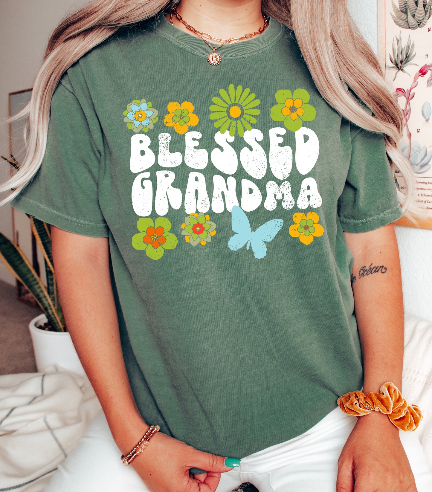 Blessed Grandma Retro Flowers Shirt | Comfort Colors Vintage Style Grandma Shirt