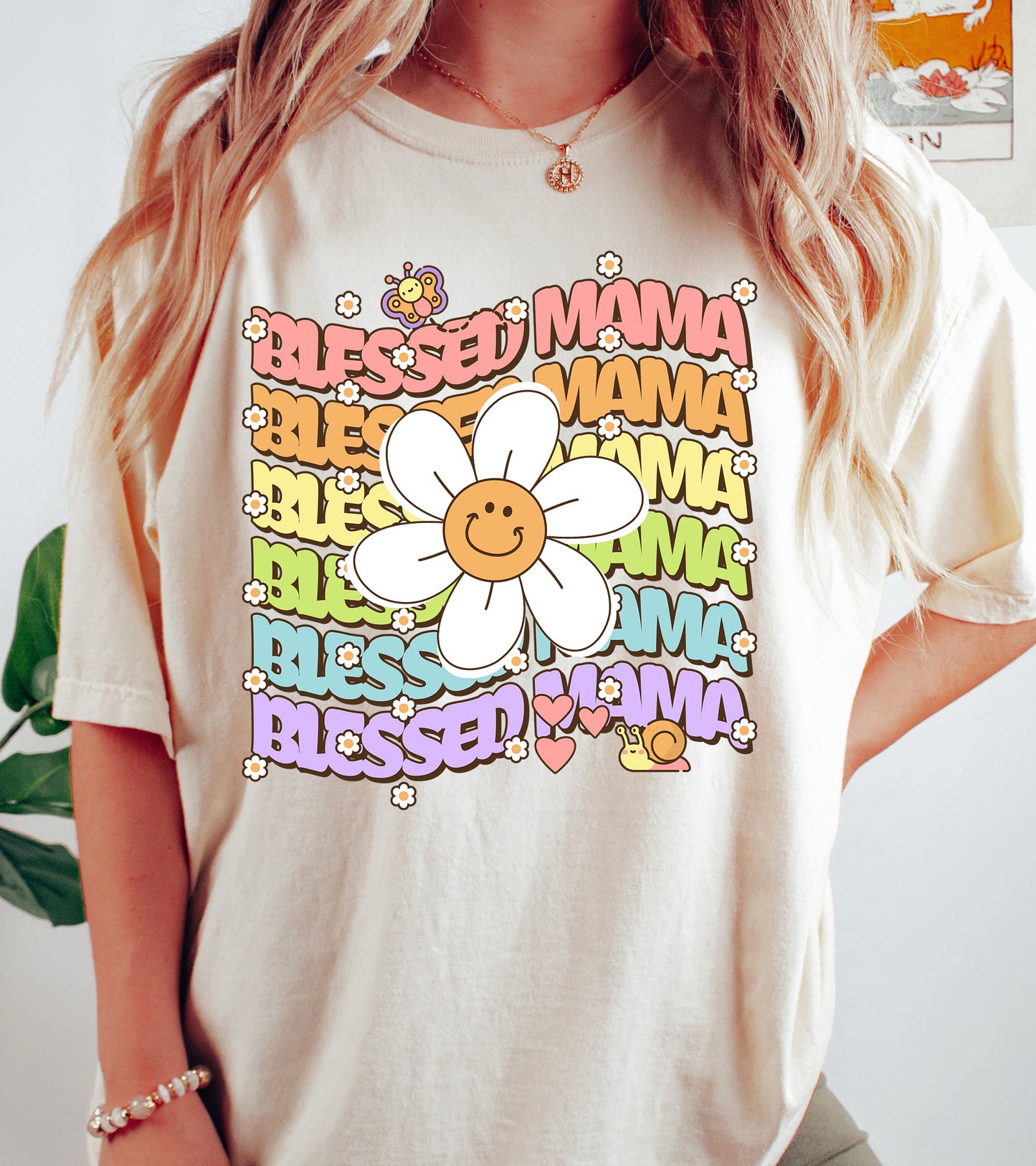 Blessed Mama Retro Daisy Shirt | Comfort Colors Vintage Style Mom Shirt