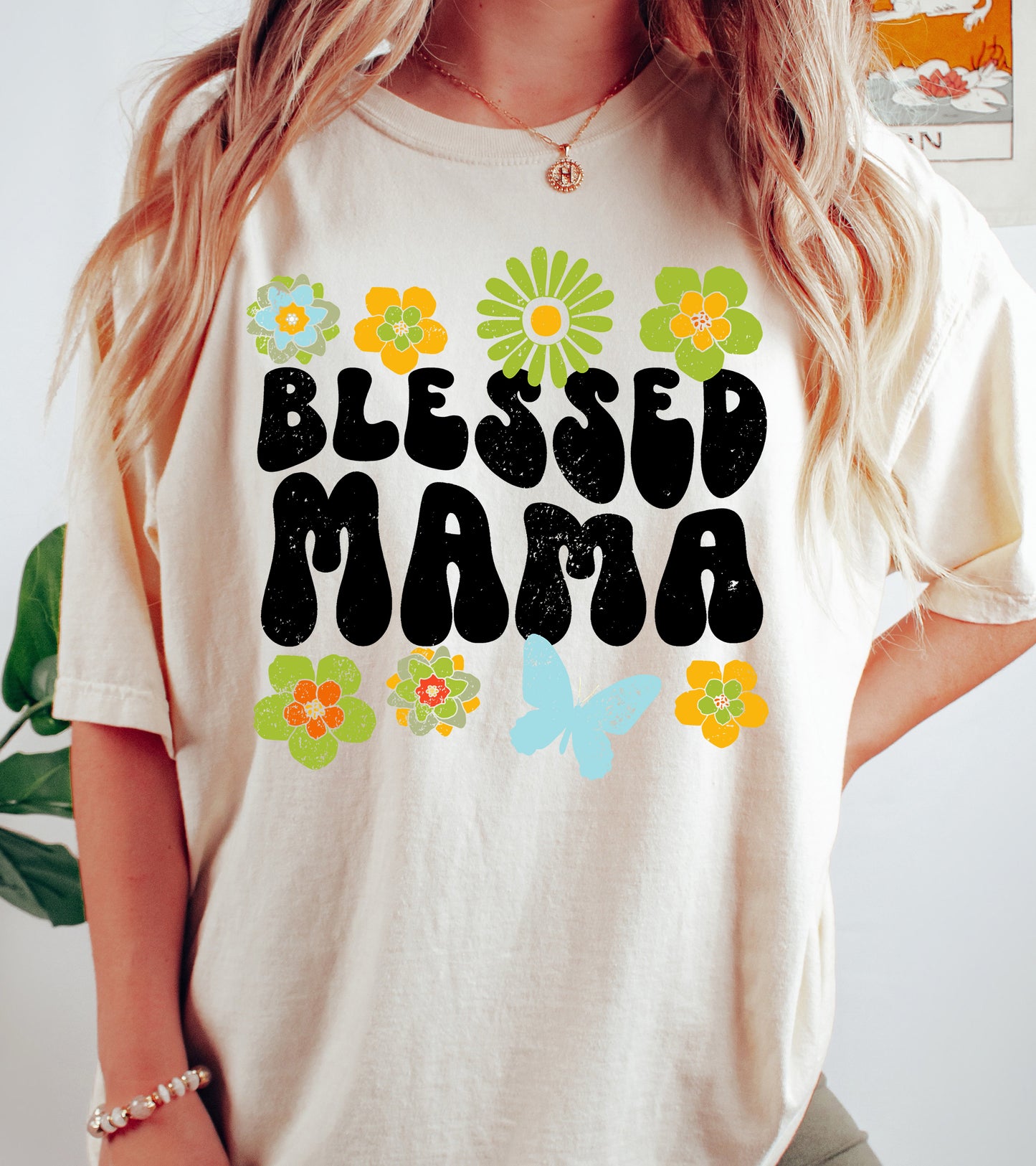 Blessed Mama Retro Flowers Shirt | Comfort Colors Vintage Style Mom Shirt