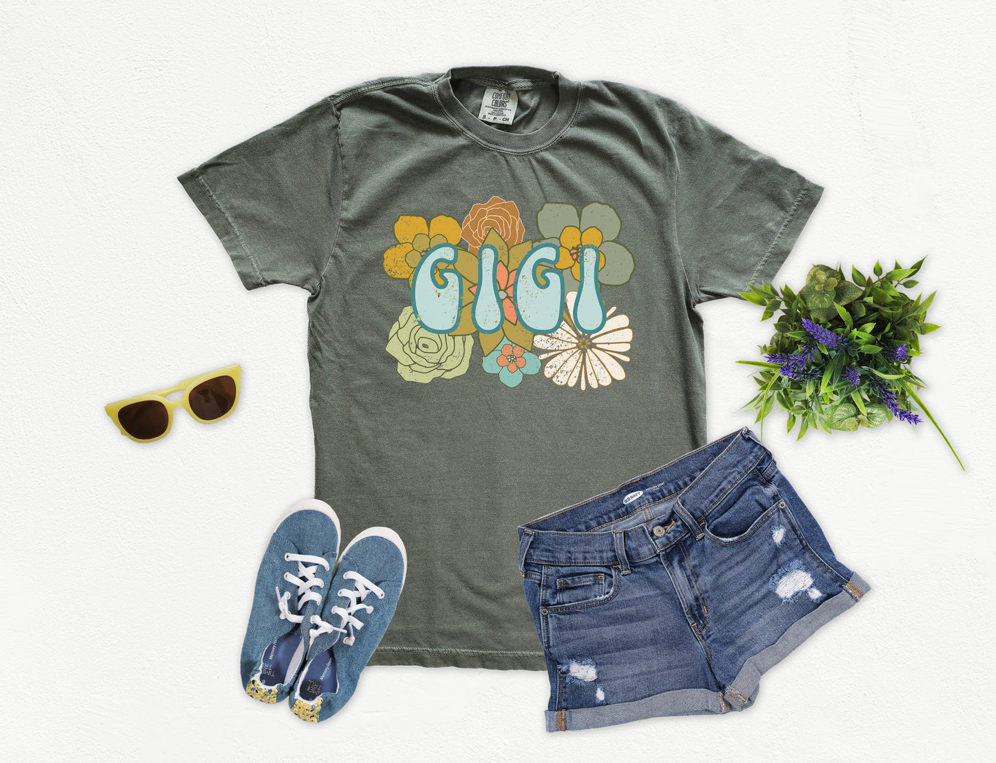 BOHO Gigi Flowers Shirt | Comfort Colors Vintage Style Gigi Shirt