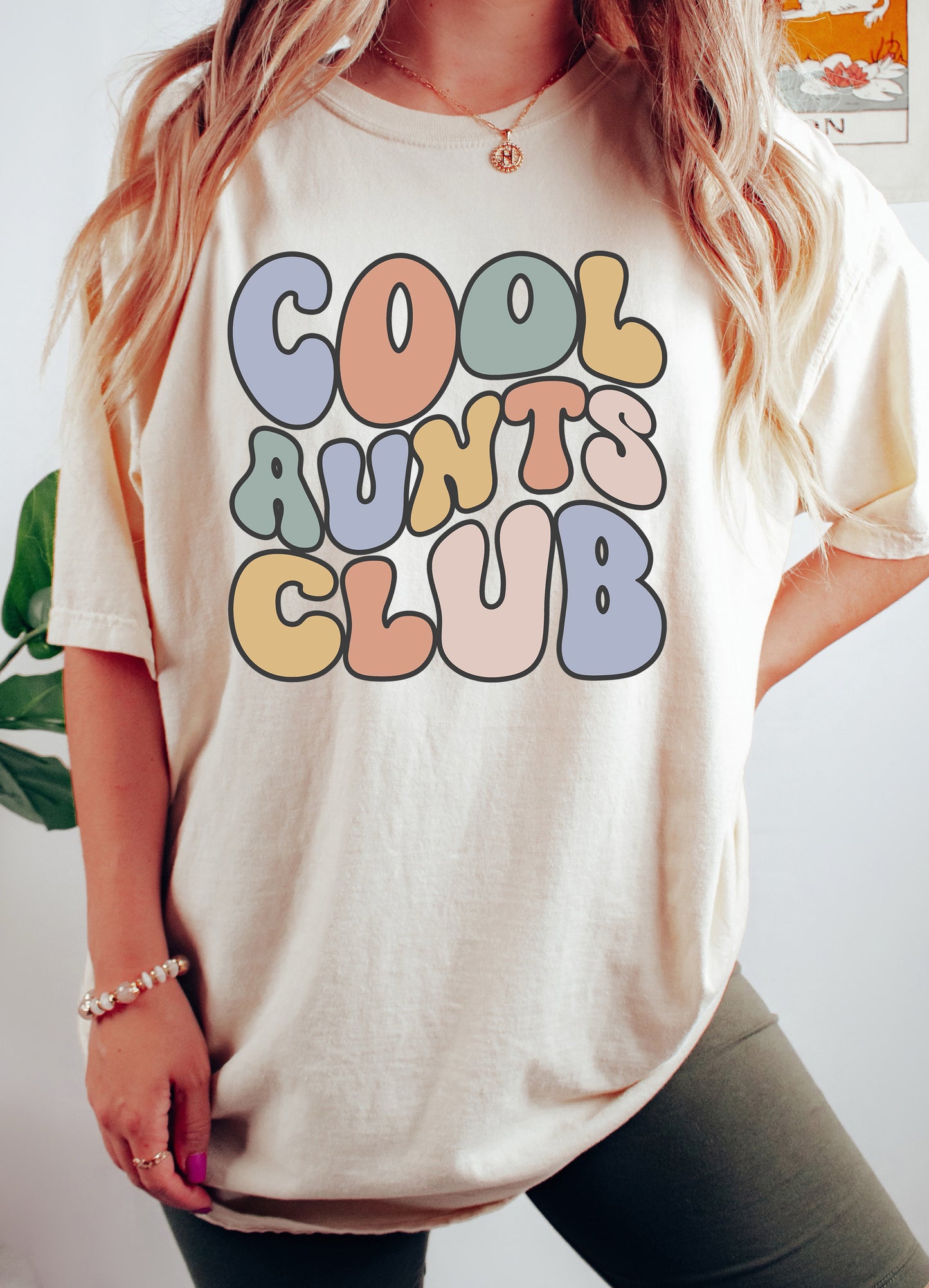 Retro Cool Aunts Club Shirt | Vintage Style Comfort Colors Aunt Shirt