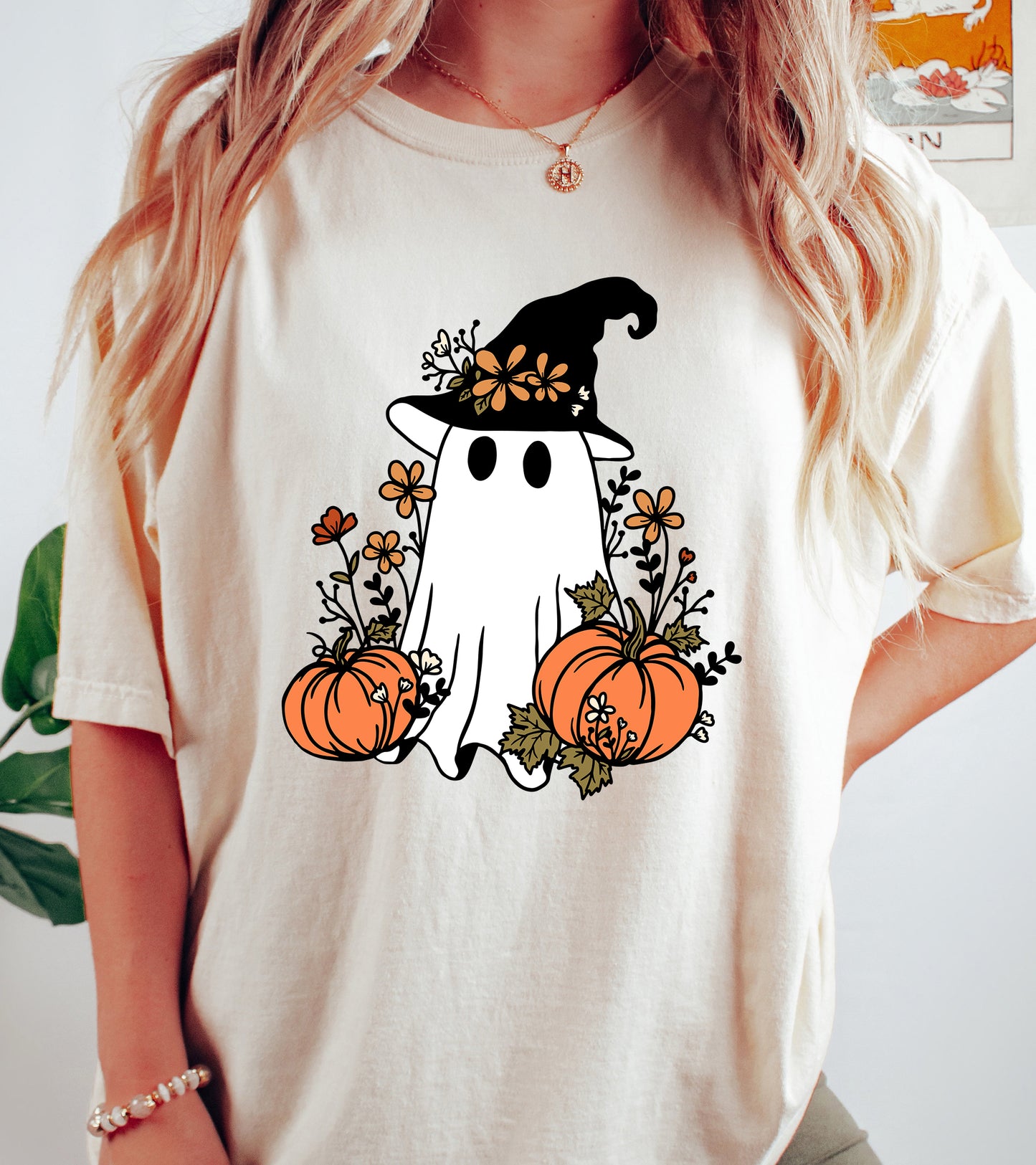 Cute Ghost Witch Vintage Style Halloween Shirt
