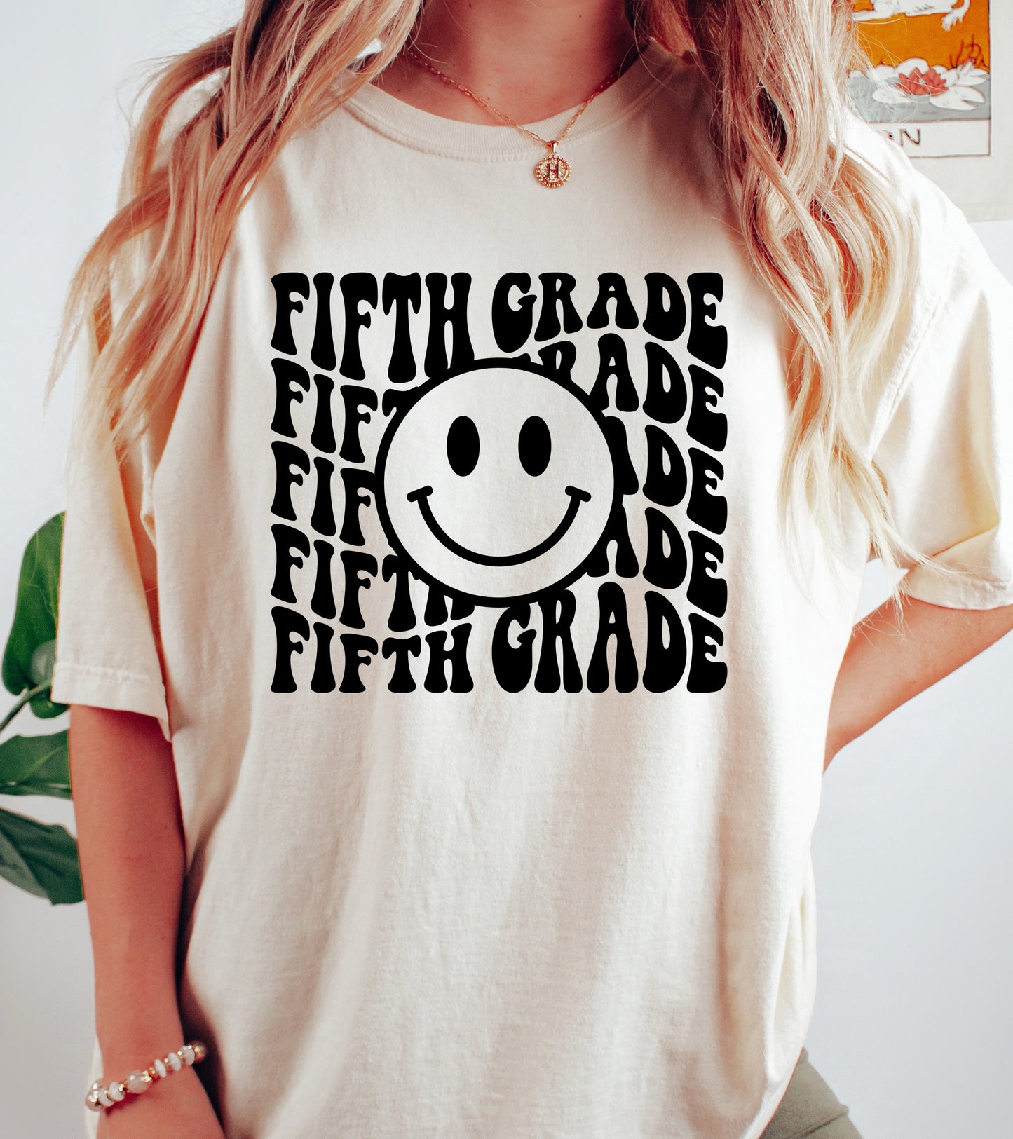 Retro Wave Fifth Grade Teacher Shirt | Comfort Colors Vintage Style Teacher Shirt
