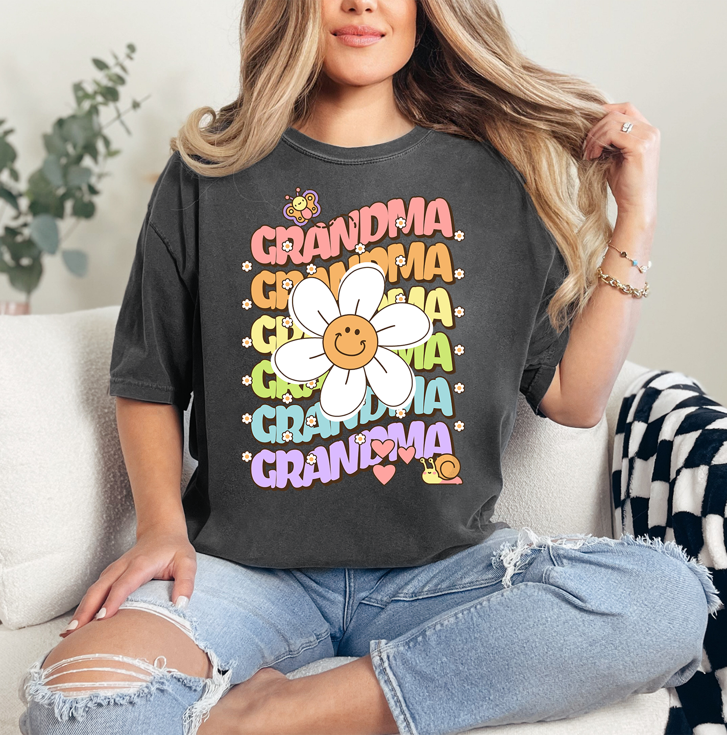 Grandma Retro Daisy Shirt | Comfort Colors Vintage Style Grandma Shirt