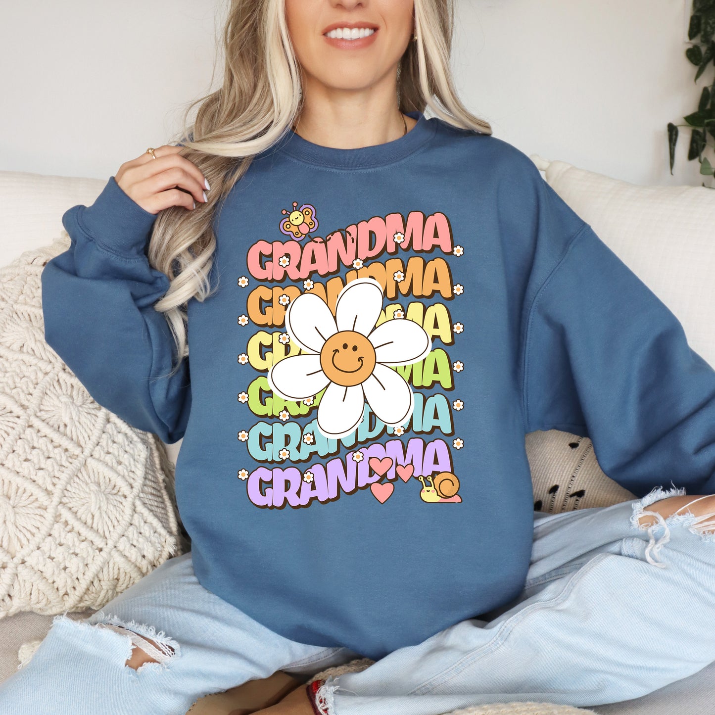 Grandma Retro Daisy Sweatshirt | Grandma Sweatshirt