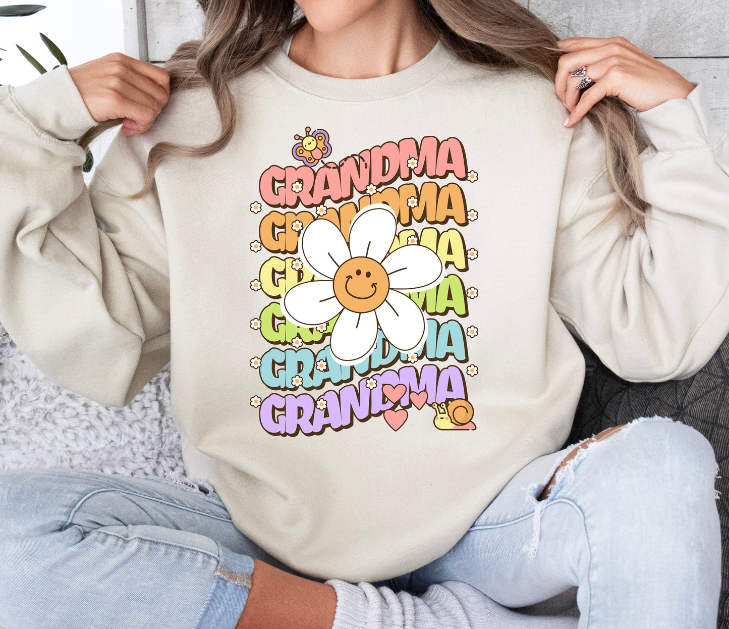 Grandma Retro Daisy Sweatshirt | Grandma Sweatshirt