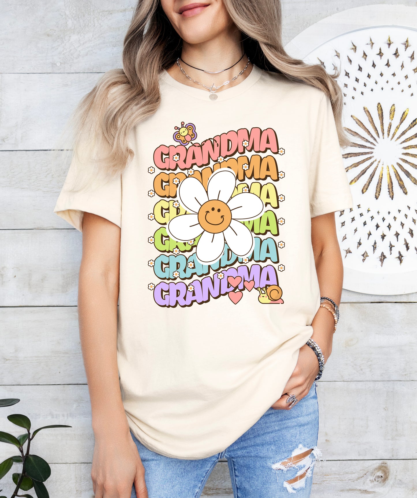 Grandma Retro Daisy Shirt | Grandma Shirt | Light Garment