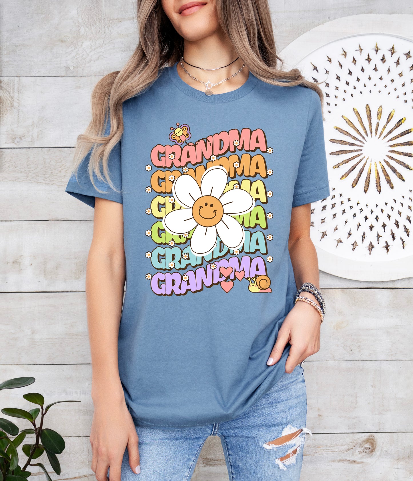 Grandma Retro Daisy Shirt | Grandma Shirt | Light Garment