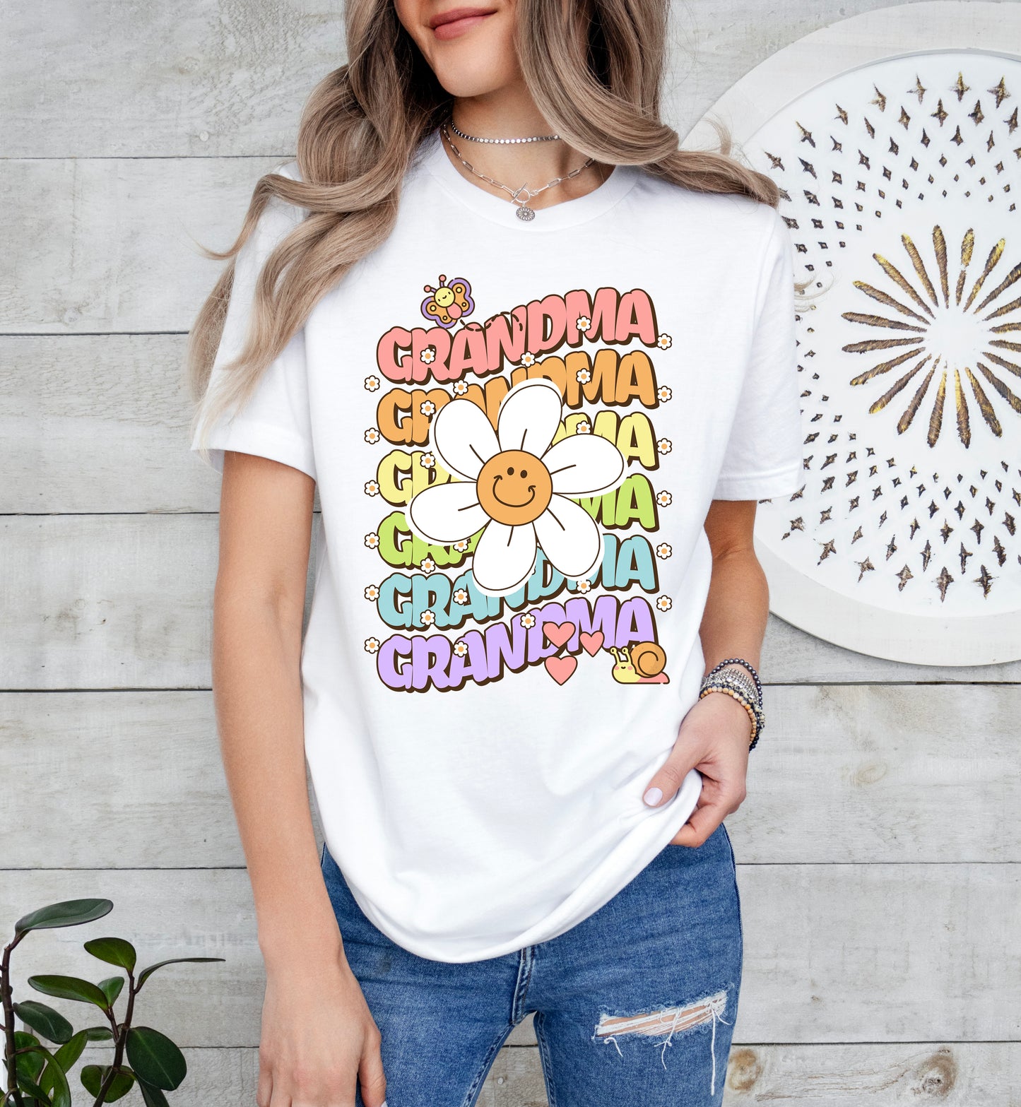 Grandma Retro Daisy Shirt | Grandma Shirt | Light Garment