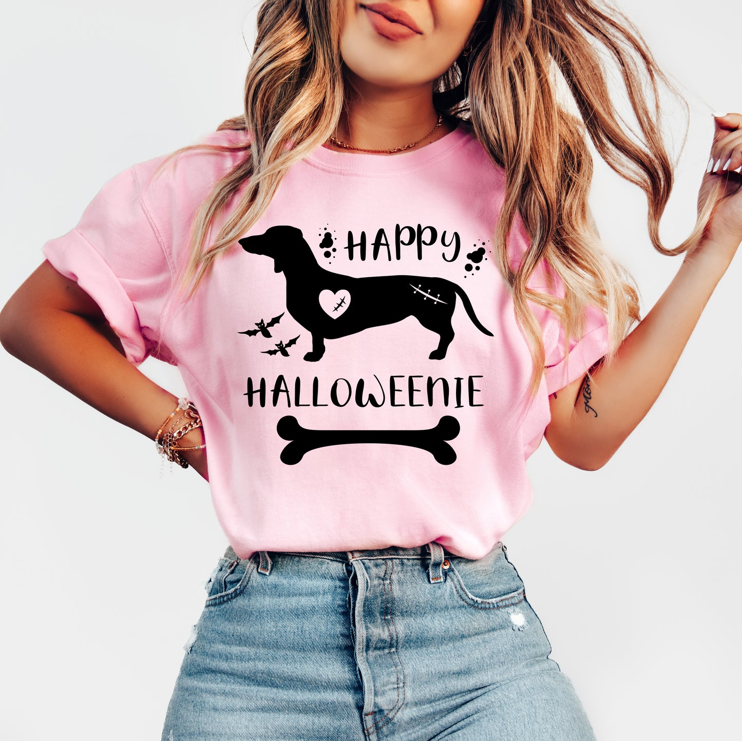 Happy Halloweenie Vintage Style Halloween Shirt | Dachshund Shirt