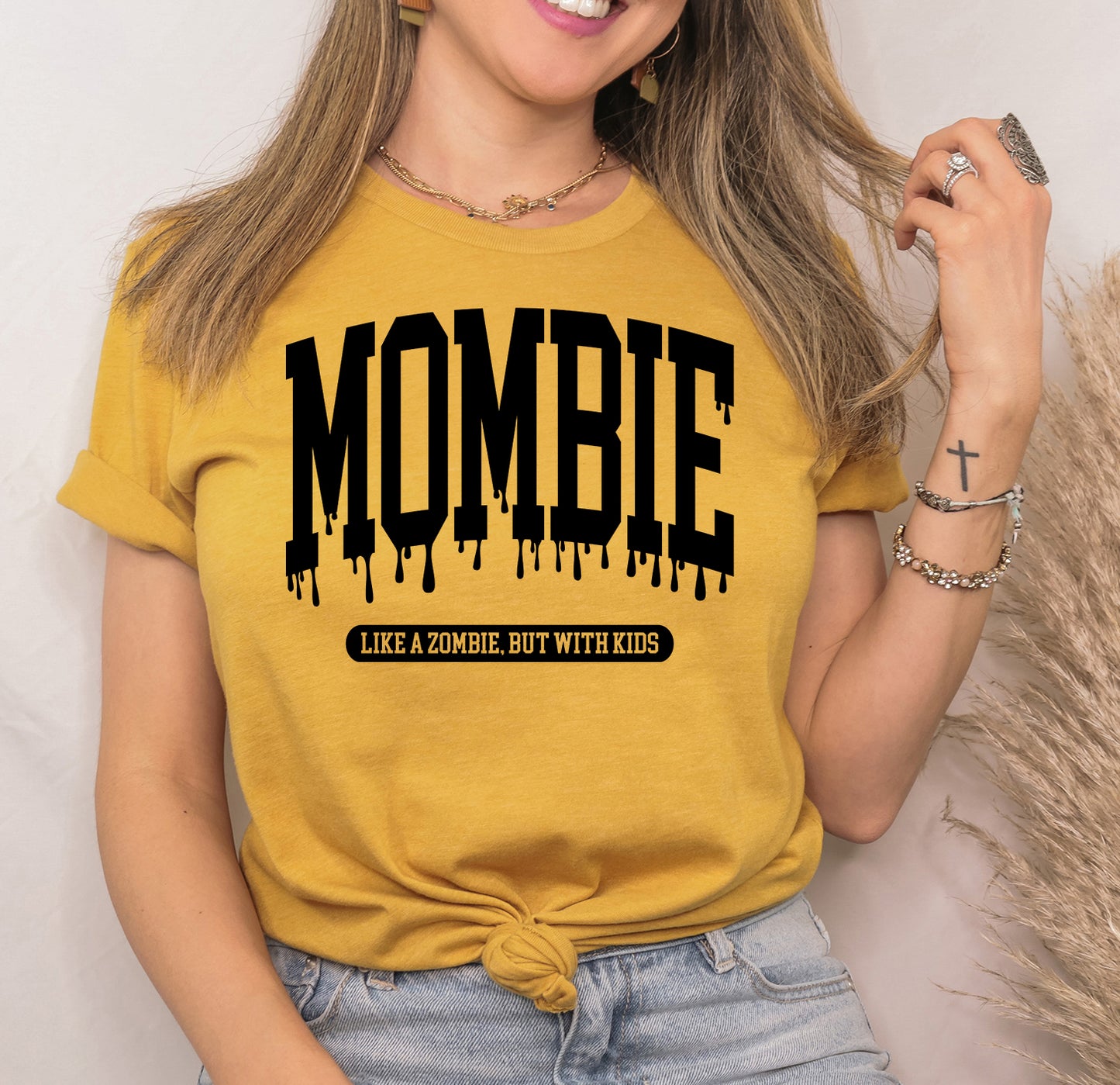 Mombie Halloween Mom Shirt | Light Garment