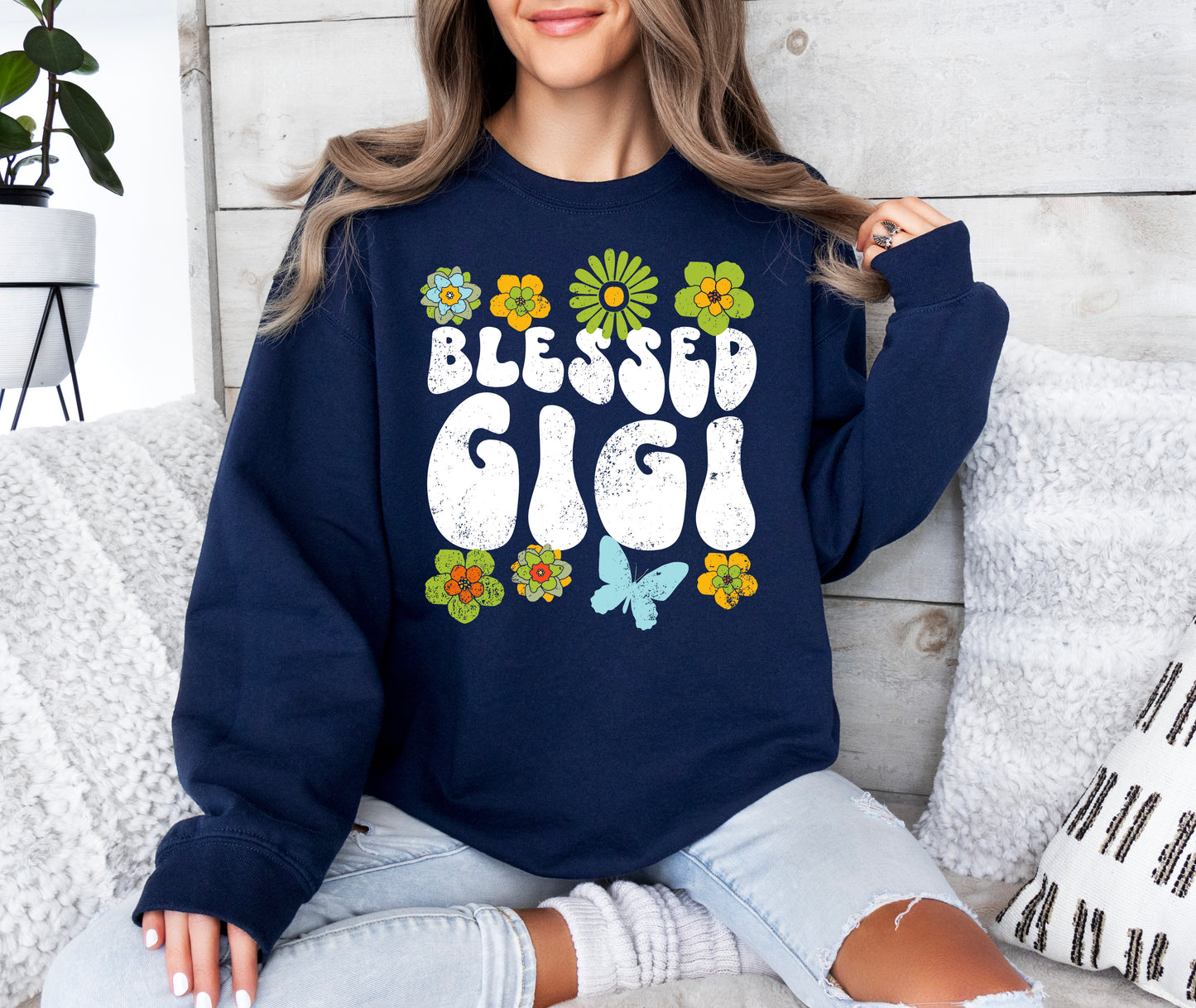 Blessed Gigi Retro Flowers Sweatshirt | Gigi Sweatshirt