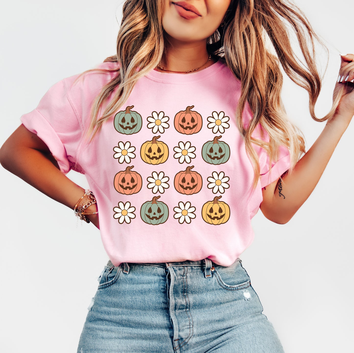 Pumpkins and Daisies Vintage Style Halloween Shirt