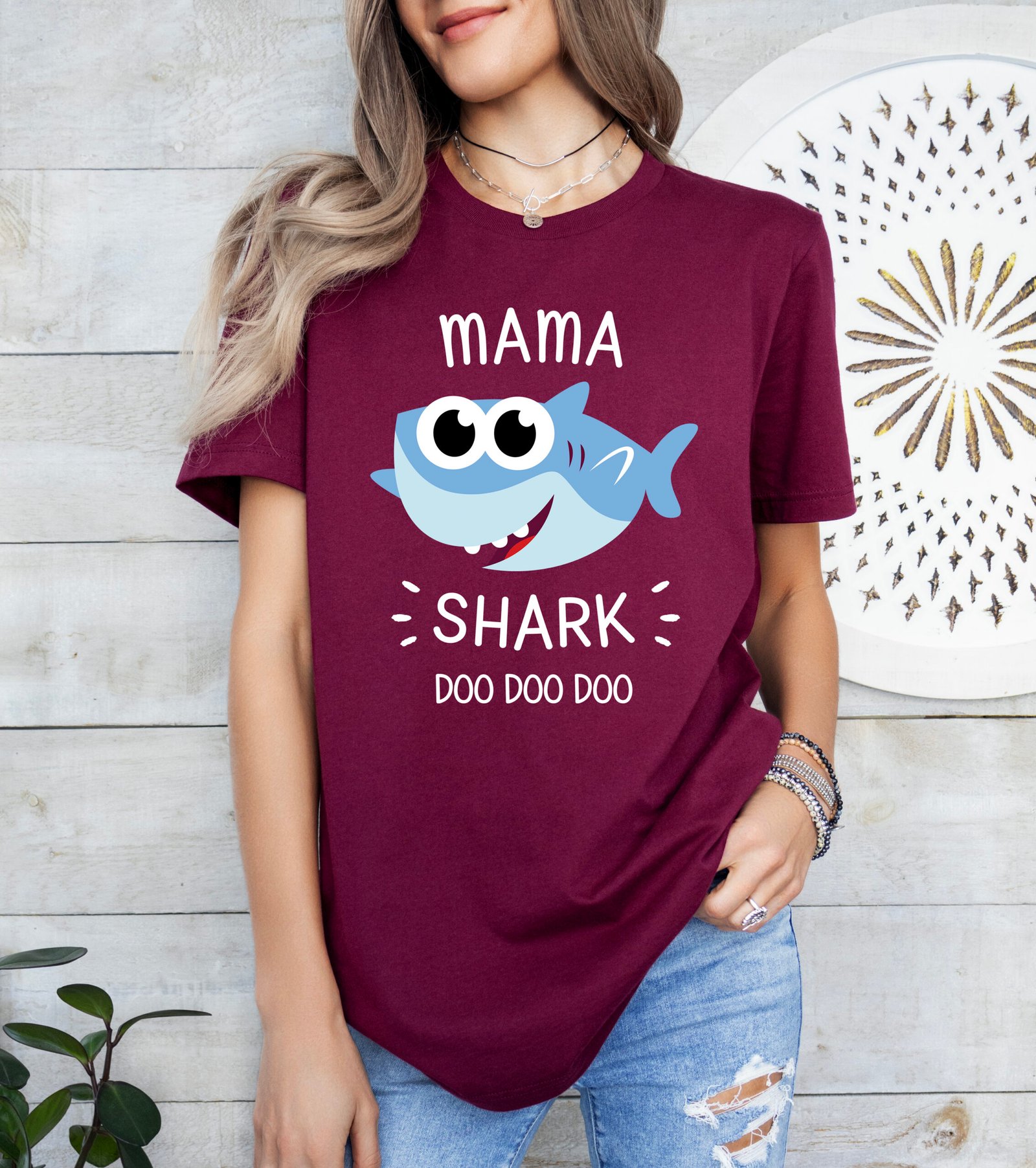 Mama Shark Mom Shirt Stylish Crew Neck Tee - Image 5