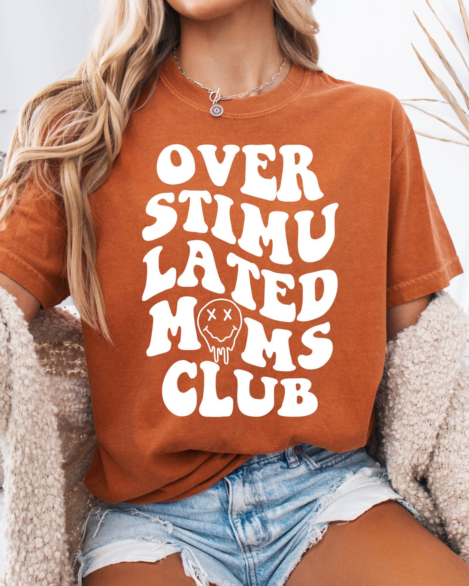 Retro Overstimulated Mom